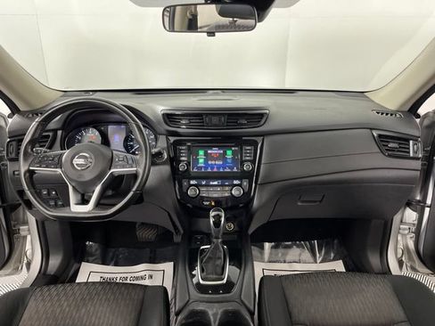 Used 2019 Nissan Rogue SV w/ Sun & Sound Touring Package FWD image 38