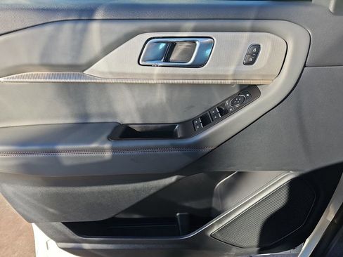 New 2026 Ford Explorer Active image 28