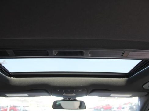 Used 2018 Mercedes-Benz C 300 4MATIC Sedan image 17