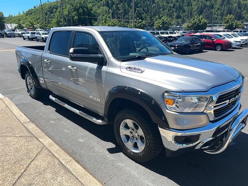 Used 2019 RAM 1500 Big Horn AWD/4WD image 4