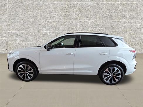 New 2026 Audi Q3 quattro 2.0T AWD/4WD image 4