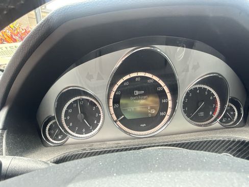 Used 2010 Mercedes-Benz E 550 Sedan image 13