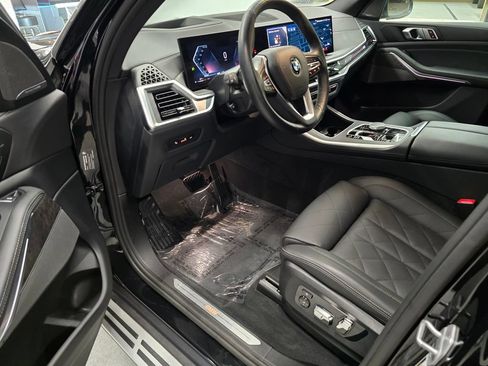 Used 2025 BMW X5 xDrive40i AWD/4WD image 17