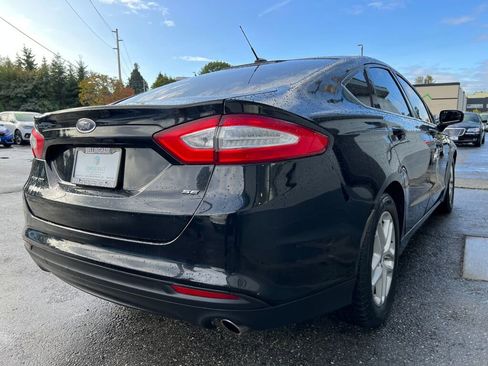 Used 2014 Ford Fusion SE image 8