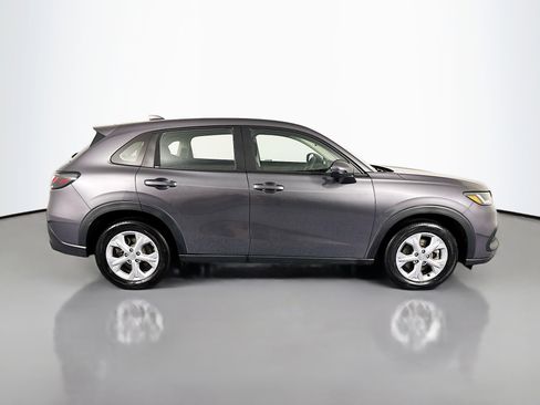 Certified 2023 Honda HR-V LX image 4