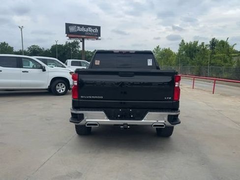 Used 2022 Chevrolet Silverado 1500 LTZ w/ Technology Package AWD/4WD image 6
