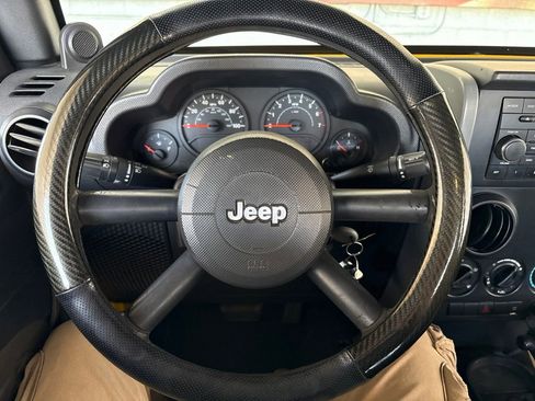 Used 2008 Jeep Wrangler Unlimited X RWD image 10