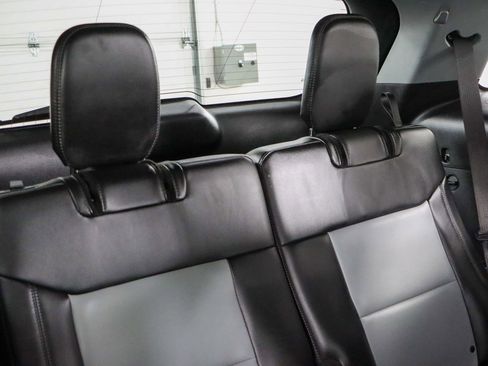 Used 2023 Ford Explorer XLT w/ Equipment Group 202A image 29