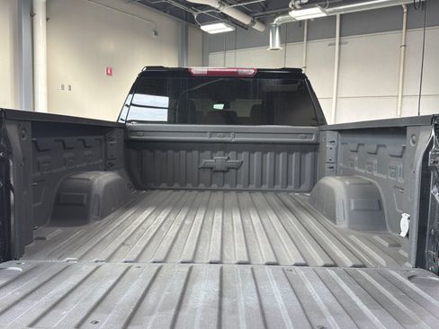 Used 2024 Chevrolet Silverado 1500 RST AWD/4WD image 18