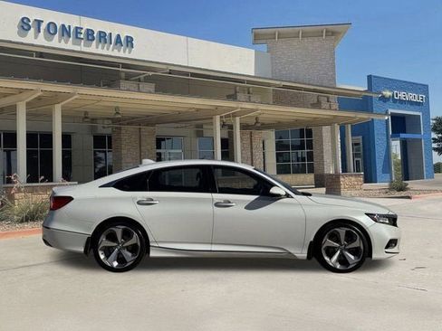 Used 2020 Honda Accord Touring image 4