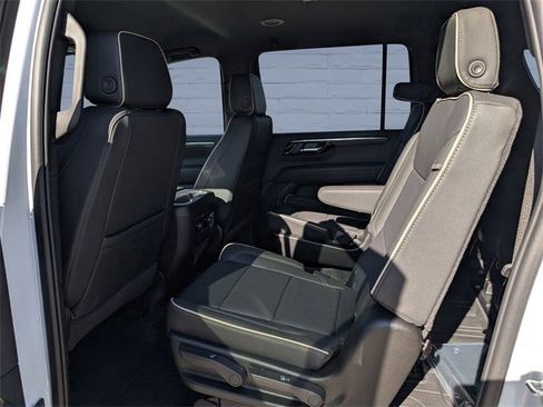 New 2026 Chevrolet Suburban Premier image 13