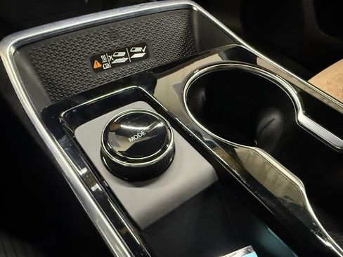 Certified 2025 Chevrolet Equinox ACTIV w/ Safety and Technology Package image 36