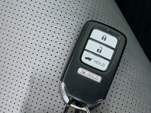 Used 2015 Honda CR-V Touring image 37