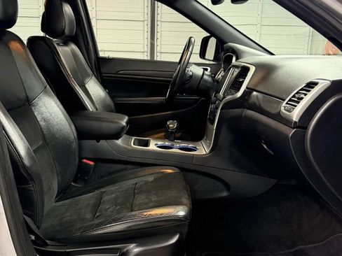 Used 2015 Jeep Grand Cherokee Altitude AWD/4WD image 19