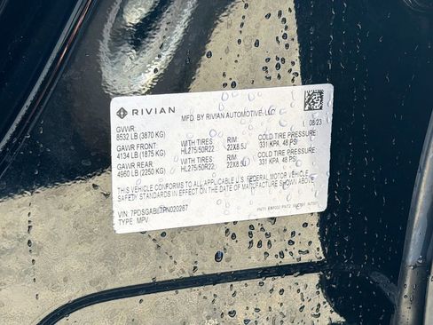 Used 2023 Rivian R1S Launch Edition image 49