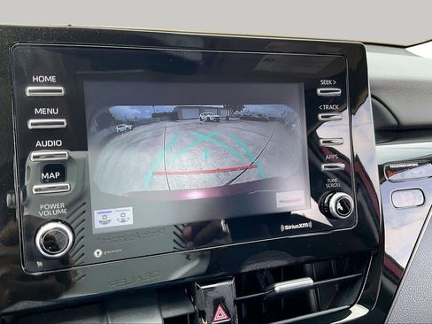 Used 2021 Toyota Camry LE w/ Convenience Package FWD image 27