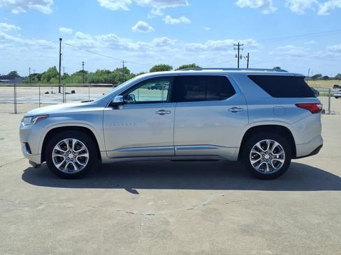Used 2018 Chevrolet Traverse Premier w/ LPO, Floor Liner Package AWD/4WD image 8