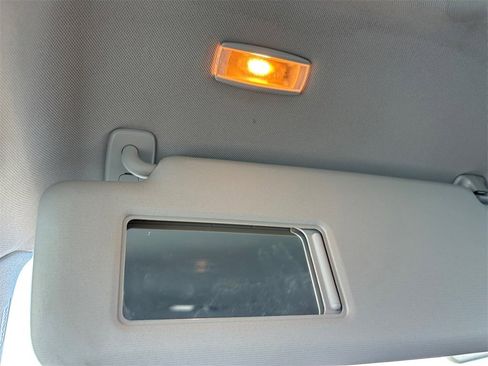 Used 2017 Volkswagen Tiguan Limited w/ Premium Package image 25