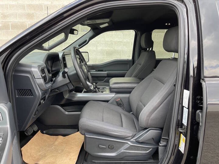 Used 2025 Ford F150 XLT w/ Equipment Group 301A Standard AWD/4WD image 14
