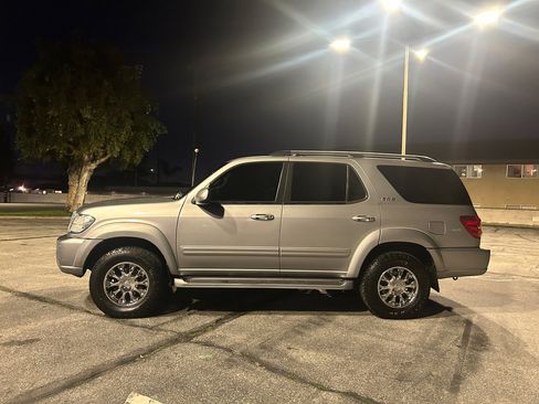 Used 2001 Toyota Sequoia SR5 image 18