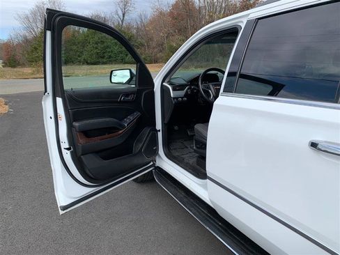 Used 2015 GMC Yukon XL SLE w/ Convenience Package image 38