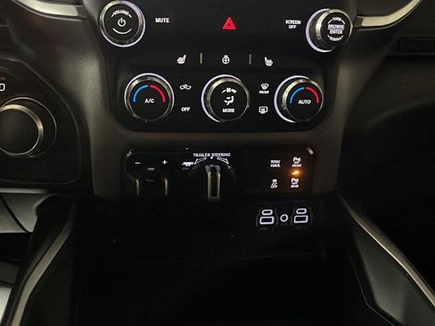 Used 2022 RAM 1500 Big Horn image 22