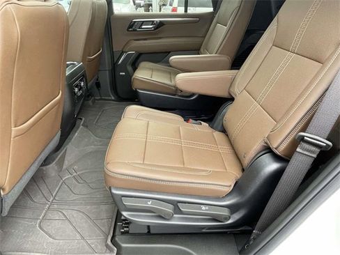 Certified 2025 Chevrolet Tahoe High Country image 12