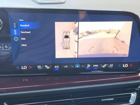 Used 2026 Chevrolet Traverse RS w/ LPO, Floor Liner Package AWD/4WD image 6