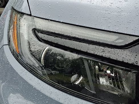 Certified 2024 Honda Passport Black Edition image 9