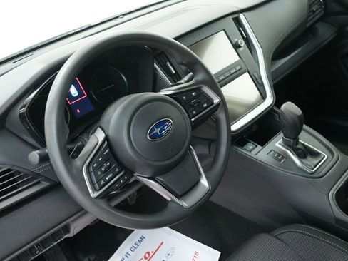 Used 2024 Subaru Outback 2.5i image 12