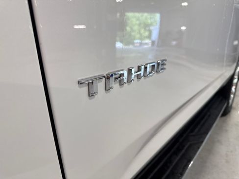 Used 2023 Chevrolet Tahoe Premier AWD/4WD image 59