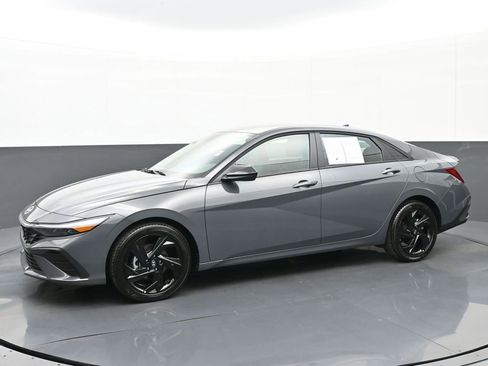 Certified 2026 Hyundai Elantra Sport w/ Cargo Package image 7