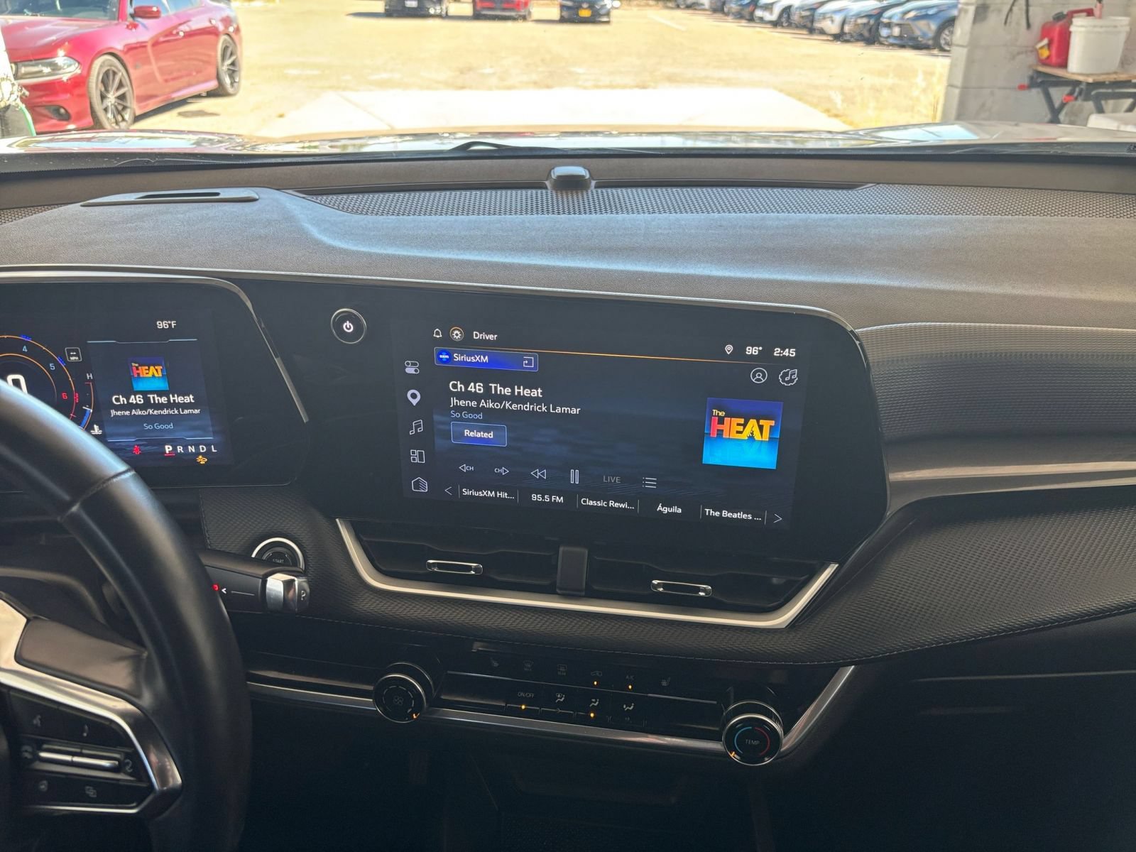 Used 2025 Chevrolet Equinox LT FWD image 16