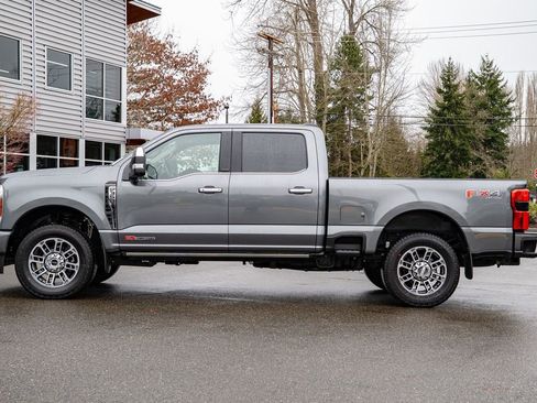 Used 2025 Ford F350 Platinum w/ Platinum Plus Package image 8