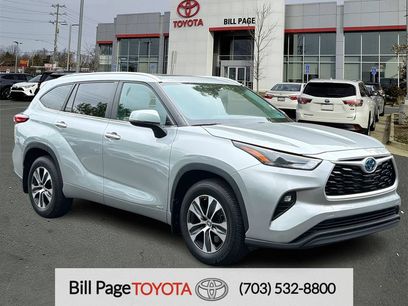 Used 2023 Toyota Highlander XLE
