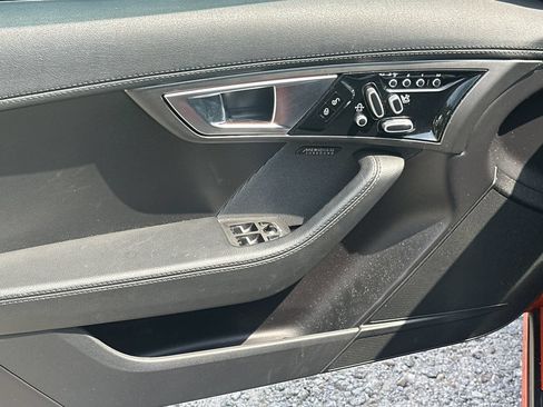 Used 2014 Jaguar F-TYPE S RWD image 10