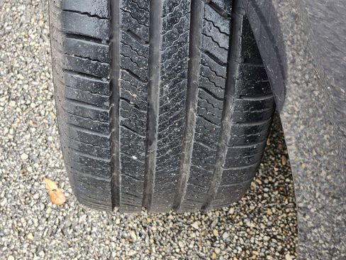 Used 2020 Toyota Yaris LE image 10