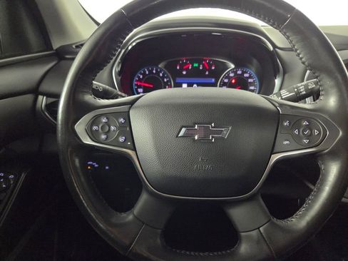 Used 2020 Chevrolet Traverse RS FWD image 16