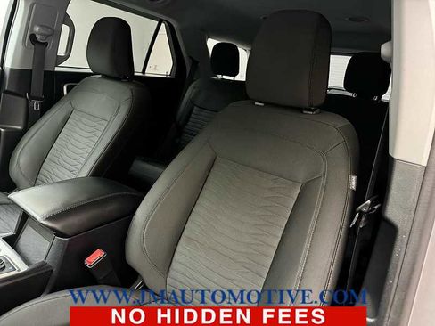 Used 2021 Ford Explorer XLT image 13