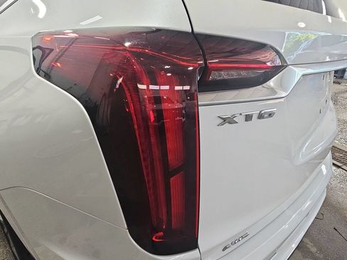 Used 2024 Cadillac XT6 Premium Luxury AWD/4WD image 41