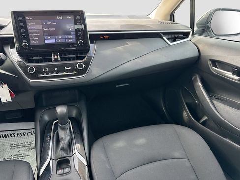 Used 2021 Toyota Corolla LE FWD image 23