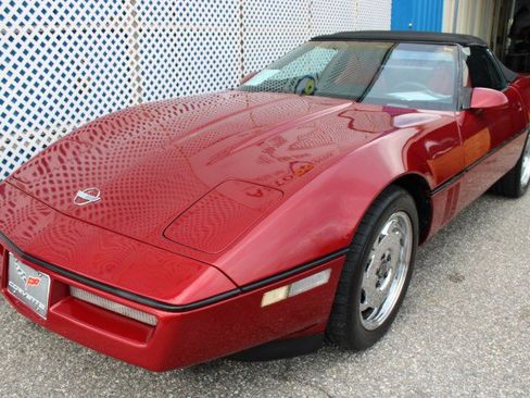Used 1989 Chevrolet Corvette Convertible RWD image 13