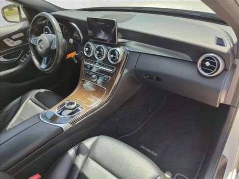 Used 2018 Mercedes-Benz C 300 Sedan image 22