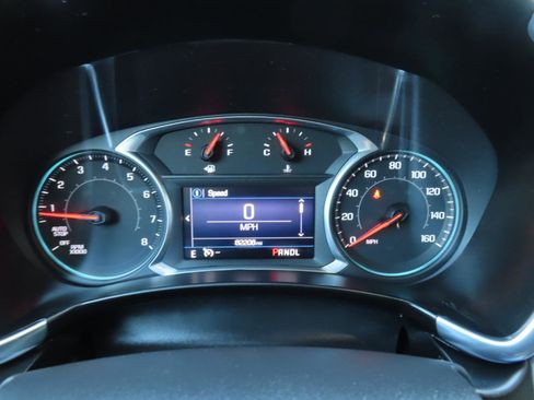 Used 2021 Chevrolet Equinox LT w/ Driver Convenience Package image 24