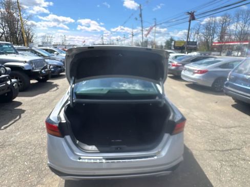 Used 2022 Nissan Altima 2.5 SV w/ SV Premium Package image 15