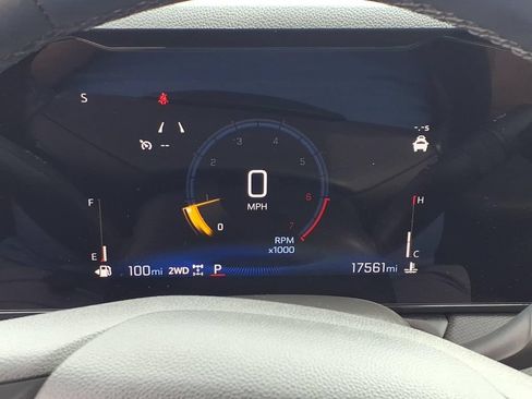 Used 2024 Chevrolet TrailBlazer LT w/ LT Cold Weather Package AWD/4WD image 15