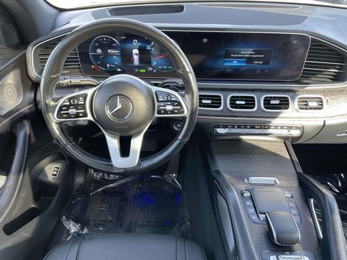 Used 2021 Mercedes-Benz GLS 450 4MATIC image 23