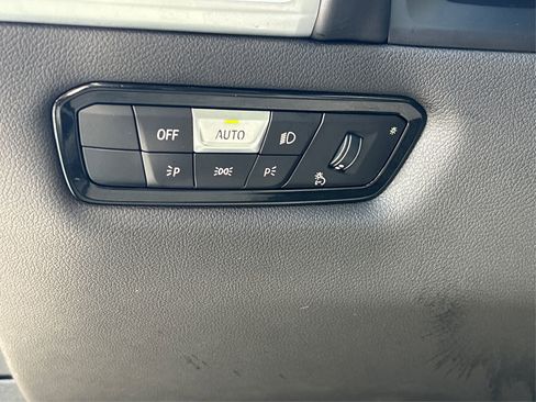 Used 2025 BMW M850i xDrive Coupe image 22