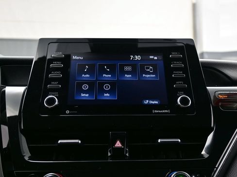 Used 2022 Toyota Camry LE FWD image 19