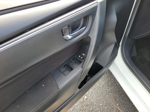 Used 2019 Toyota Corolla LE FWD image 20